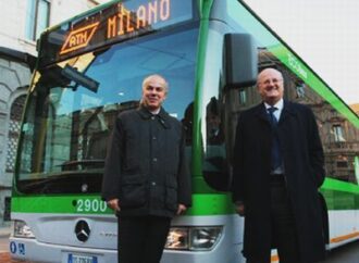 Milano.  Nuovo ecobus per Atm: il 18 metri di Mercedes sulle linee 94 e 73