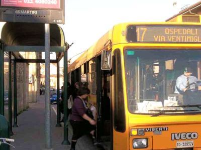 Torino. Rinviato lo sciopero dei bus extraurbani previsto per venerdì