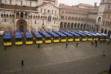 Modena. Aria più pulita in città grazie ai nuovi mezzi ecologici ATCM