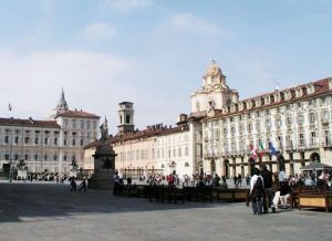 Torino. Piste ciclabili, parcheggi, car sharing: sette progetti per migliorare la qualità delL'aria