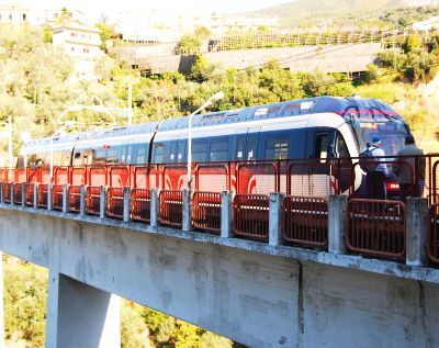 Napoli. Al via progetto “Costiera viaggiare sicuri”: videosorveglianza, citofoni d'emergenza e trenta steward sui convogli della Circumvesuviana