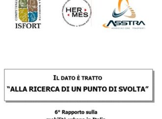 Napoli. La crisi economica fa salire gli italiani sui mezzi pubblici: ASSTRA ha presentato il 6° Rapporto sulla mobilità urbana