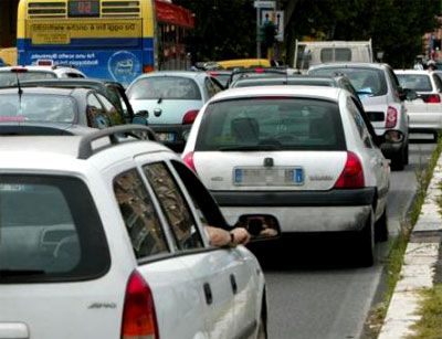 Milano. Blocco del traffico: da ministero delL'Ambiente e Legambiente plauso L'iniziativa Moratti-Chiamparino