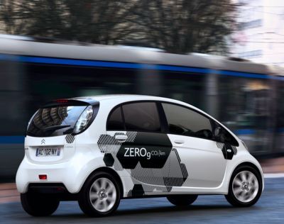 Berlino. Citroën sigla accordo con Deutsche Bahn per la fornitura dei primi esemplari della C-Zero, la nuova auto elettrica