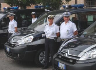 Milano. Per battere la congestione in città: 70 nuovi vigili, svilupo del tpl e regolamentazione della sosta