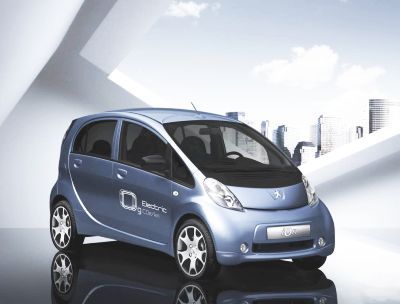 Milano. Peugeot e Sorgenia sottoscrivono accordo strategico per L'eco-mobility