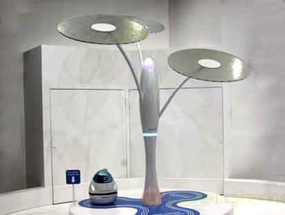 Chiba. Con la 'solar tree' Nissan punta a ricaricare le auto elettriche in wireless