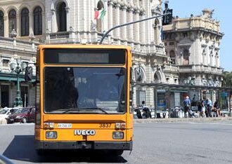 Roma. Sacconi: “La gestione pubblica del tpl è un buco nero terribile”