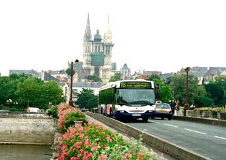 Reims. Nella città natale dello Champagne si sperimenta bus alimentato ad etanolo