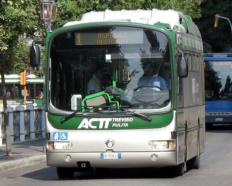 Sei autobus Euro 6 per Actt