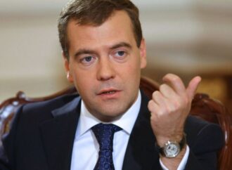 Medvedev, 50% tpl russo deve passare a metano