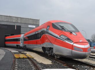 Trenitalia: il nuovo Frecciarossa 1000 andrà a 360 km/h