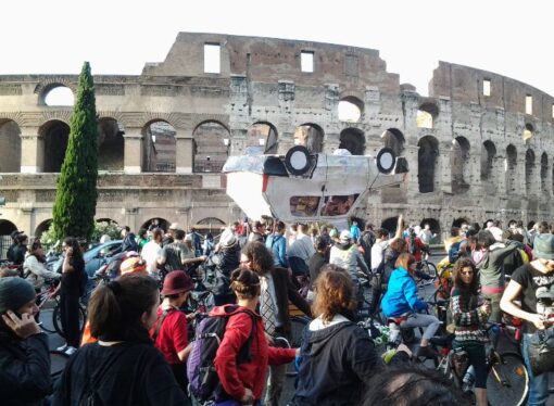 Roma, biciclette in metro e meno tasse per i condomini aperti alle due ruote