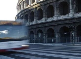 Trasporto pubblico, città in crisi: ecco perché scoppia il bubbone