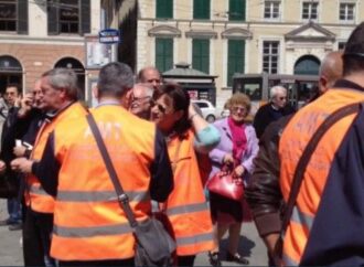 Verifica intensiva a Genova con le pettorine arancioni