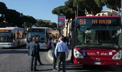 Atac, sciopero bianco degli autisti: a rischio i trasporti pubblici di Roma