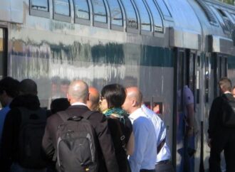 Treni, da febbraio rincaro del 4% riesplode la rabbia dei pendolari