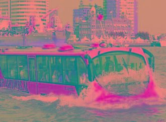 Busan, per attirare turisti, la città usa autobus anfibi