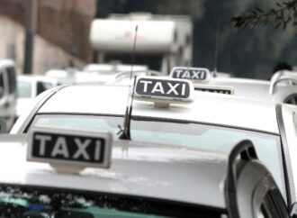 Milano: sì alla piattaforma web e al numero unico di ricerca dei Taxi