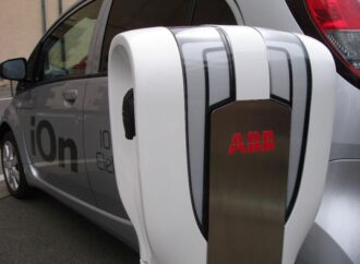 Autostrada dei fiori: ABB fornirà 4 stazioni di ricarica veloce