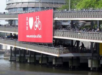 Bergamo: un parcheggio coperto per le bici