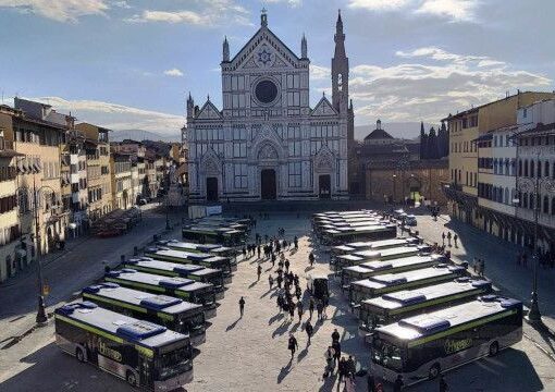 Firenze: Ataf Gestioni, presentati 30 nuovi bus ibridi