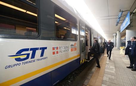 Torino: bando treni metropolitani, Arriva e Gtt gettano la spugna