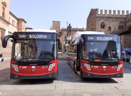 Bologna: Tper, presentati 31 nuovi bus a metano