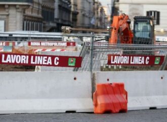 Roma: Raggi, un commissario straordinario per i lavori della metro C