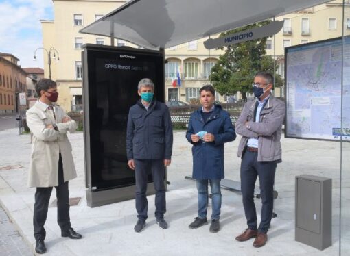 Pavia: arrivate le prime pensiline “smart”