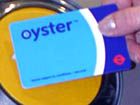 LONDRA. SUCCESSO PER LA OYSTER CARD: GRATUITA PER POTER CIRCOLARE SUI MEZZI PUBBLICI A PREZZI RIDOTTI