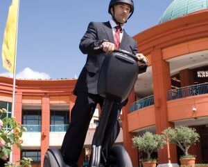 AMSTERDAM. IL MINISTERO DEI TRASPORTI AUTORIZZA L'UTILIZZO DEL SEGWAY SU STRADA