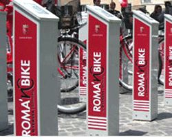 ROMA. SUCCESSO PER IL BIKE SHARING: IN UN MESE 1200 ISCRITTI