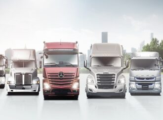 Daimler: al via lo scorporo delle divisioni bus e camion