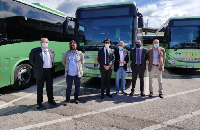 Tua: presentati sei nuovi autobus