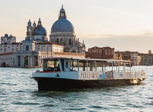 Venezia: al via gli eco battelli di Venetiana