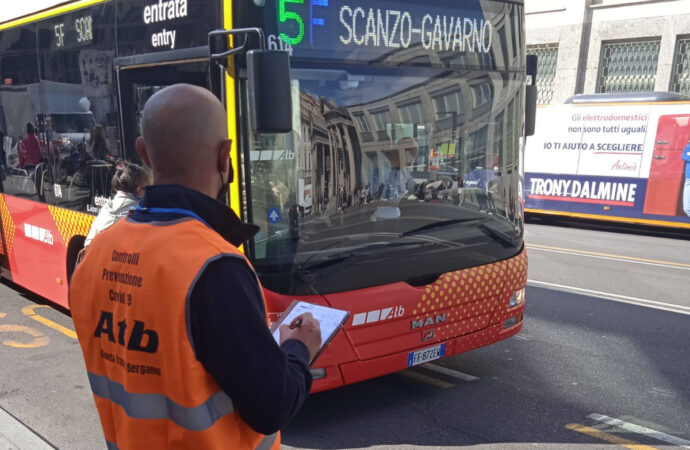 Bergamo: controlli delle norme antiCovid sui mezzi ATB e TEB