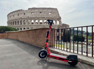 Sbarcano a Roma i nuovi monopattini V5 di Voi Technology