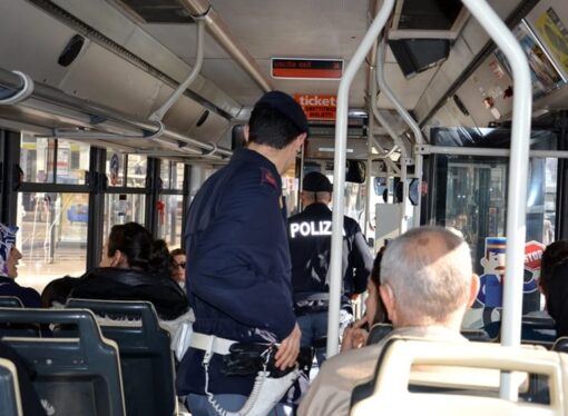 Lombardia: Trasporto pubblico gratuito per le forze dell’ordine e forze armate