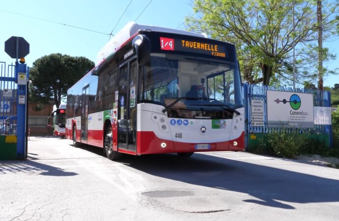 Ancona: Conerobus, la crisi morde