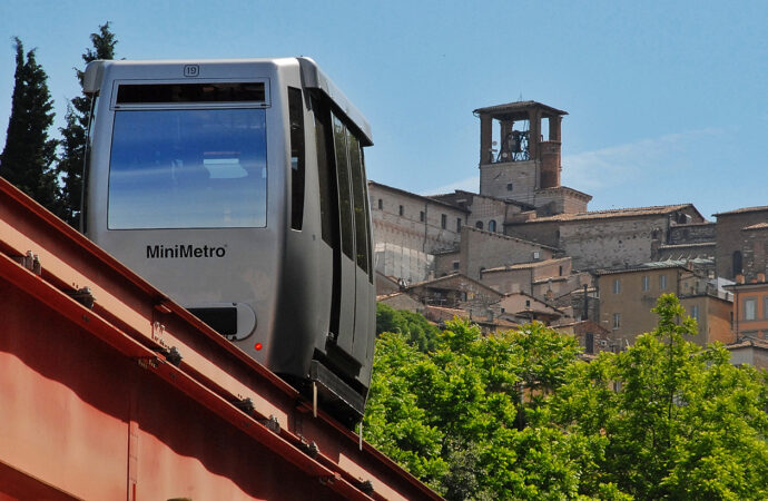 Perugia: minimetrò, dietro front del comune