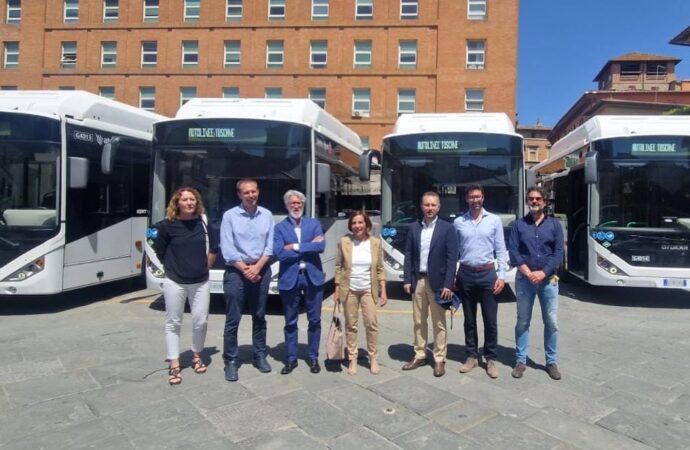 Siena: Autolinee Toscane, presentati 14 nuovi bus