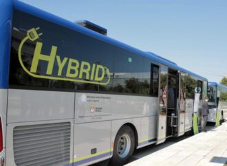 Puglia: Regione e FSE, presentati i primi sette nuovi autobus ibridi