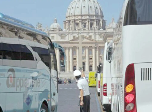 Roma: Anav Lazio, limitare l’applicazione dell’aumento tariffe accesso dei bus turistici a Roma