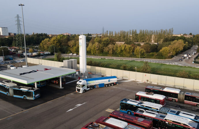 Bologna: Tper, inaugurata la nuova stazione di rifornimento di LNG (metano liquido), bioLNG e L-CNG