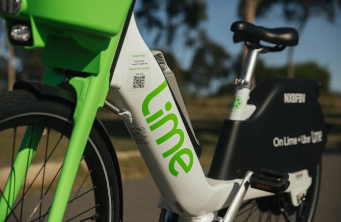 Napoli: Lime lancia la flotta di ultima generazione di ebike Gen4