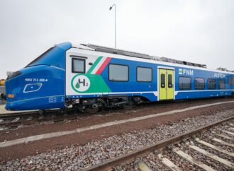 Lombardia: presentato il primo treno italiano alimentato a idrogeno